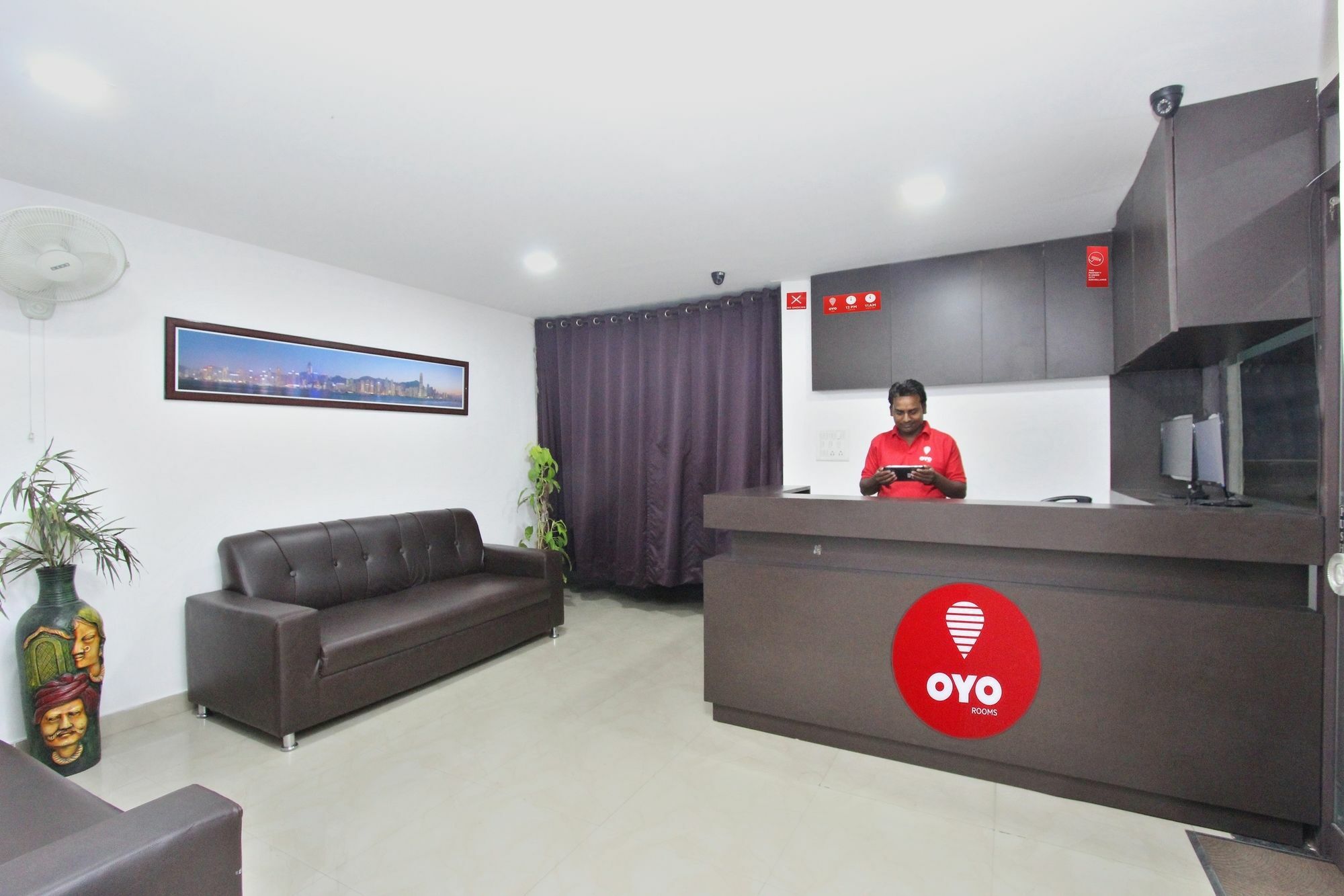 Oyo 4290 Silicon Suits Бангалор Екстериор снимка